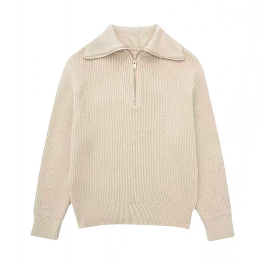 Beige knitted quarter-zip pullover sweater for women and teens, soft ribbed chunky knit with collared neckline and silver zipper, oversized cozy warm knitwear perfect for fall autumn winter 2025, minimalist Scandinavian streetwear inspired by Zara and Aritzia dupe sweaters, elegant chic fashion staple shipping globally worldwide to US, UK, Canada, Europe, Australia, and Asia.