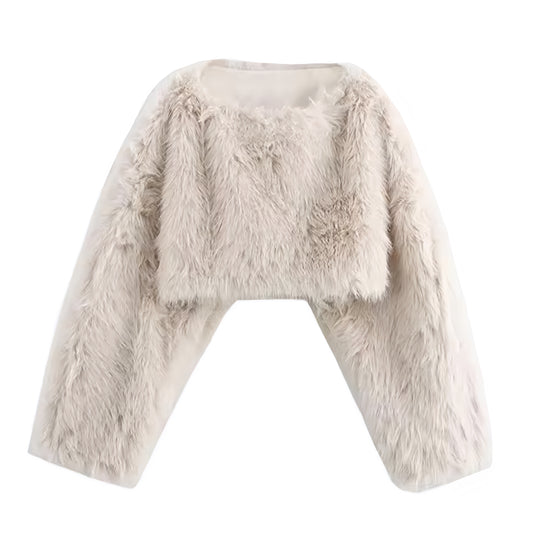 Cream white faux fur oversized cropped pullover coat for women and teens, satin lined fuzzy soft cozy warm thick elegant off-white ivory beige faux fur jacket with crewneck round neckline long sleeves, luxury feminine trendy Y2K chic fashionable outerwear for fall autumn winter 2025, stylish Scandinavian Copenhagen streetwear ski trip après ski party night out look, with global worldwide shipping to US UK Canada Australia Europe and Asia.