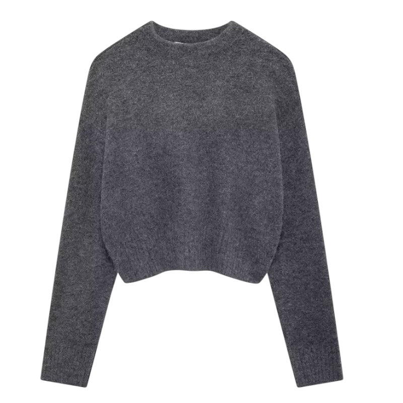 Dark grey knit woolen long sleeve cropped pullover sweater for women and teens, chunky knit jumper with soft fuzzy cozy warm thick texture, elegant feminine trendy chic casual preppy streetwear knitwear for fall autumn winter 2025, Aritzia dupe and Zara-inspired Scandinavian minimalist design with worldwide global shipping to US UK Canada Europe Australia Asia from Dazey Hill.