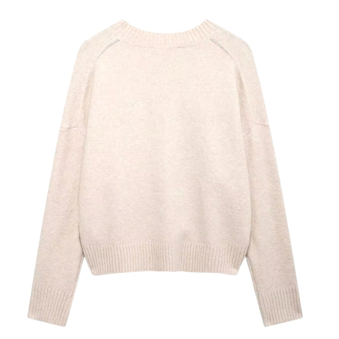 Light beige knit woolen long sleeve pullover sweater for women and teens, soft fuzzy cozy warm chunky knit jumper with cropped lightweight design, elegant feminine trendy chic casual preppy knitwear for fall autumn winter 2025, Aritzia dupe and Zara-inspired Scandinavian streetwear sweater with global worldwide shipping to US UK Canada Europe Australia Asia from Dazey Hill.