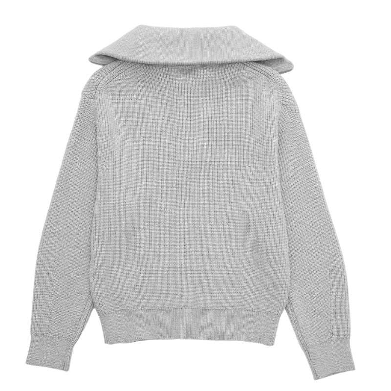 Light grey knitted quarter-zip pullover sweater for women and teens, soft ribbed chunky knit with silver zipper and collared neckline, cozy oversized warm knitwear perfect for fall autumn winter 2025, minimalist Scandinavian streetwear inspired by Zara and Aritzia dupe styles, chic trendy fashion piece shipping globally worldwide to US, UK, Canada, Europe, Australia, and Asia.